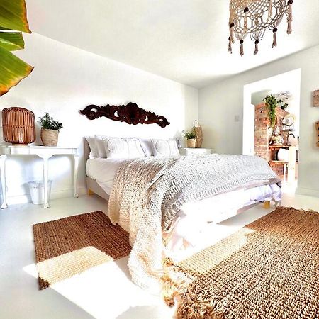 Sunny Bali Cottage Mossel Bay Exterior photo
